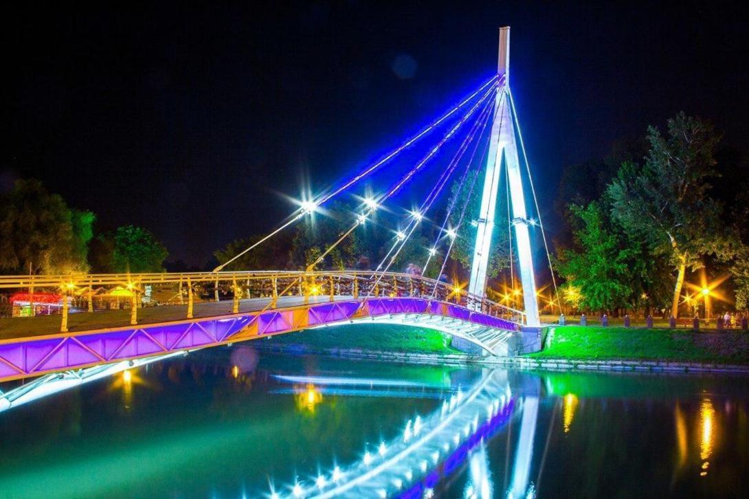 Apartments On The Embankment Harkiv Exterior foto